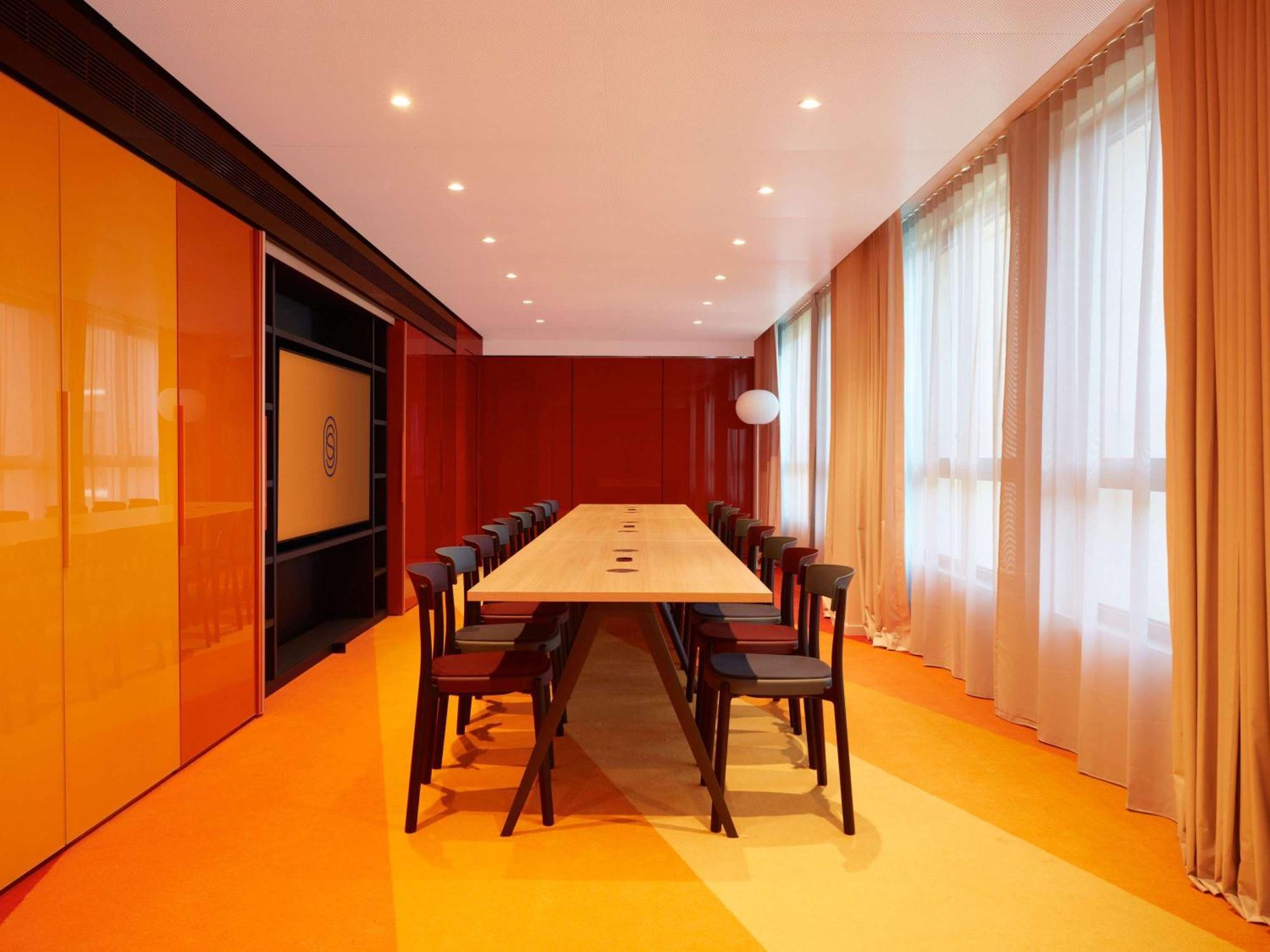 So/ Paris Hotel Экстерьер фото The boardroom at the headquarters of the European Anti-fraud Authority